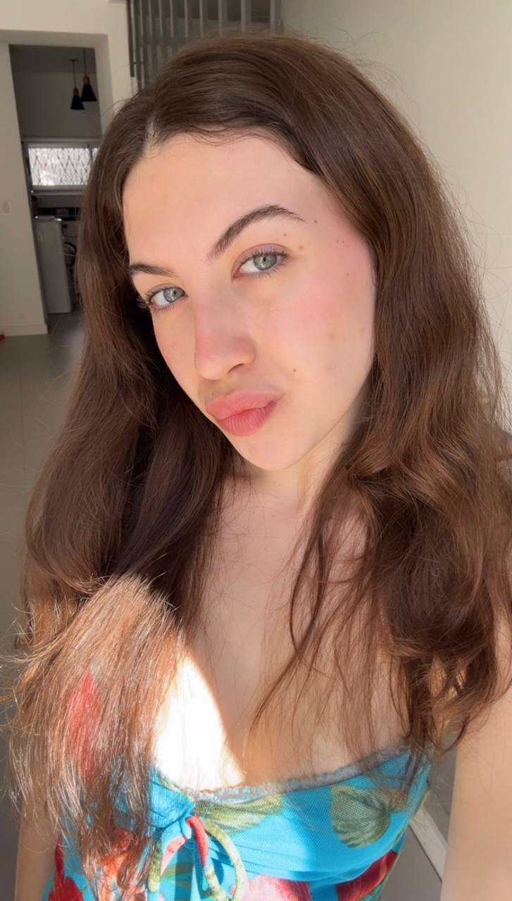 Nude girl Amber in Bhivandi