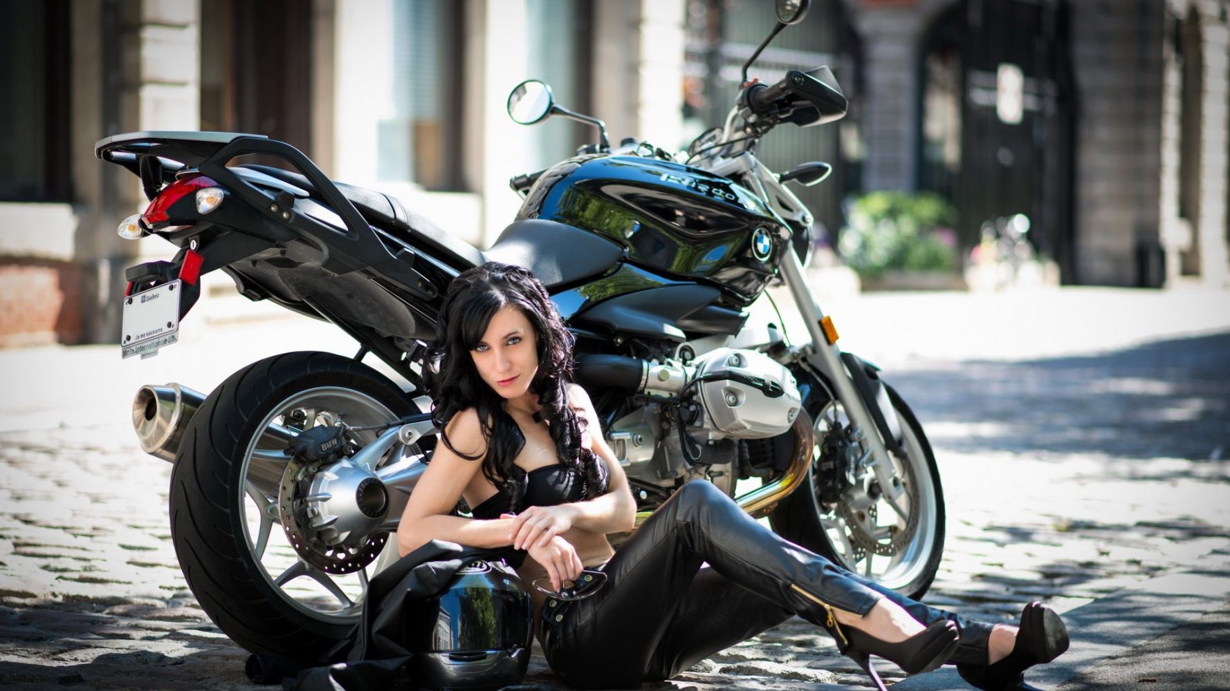 European women on bikes in Bhivandi