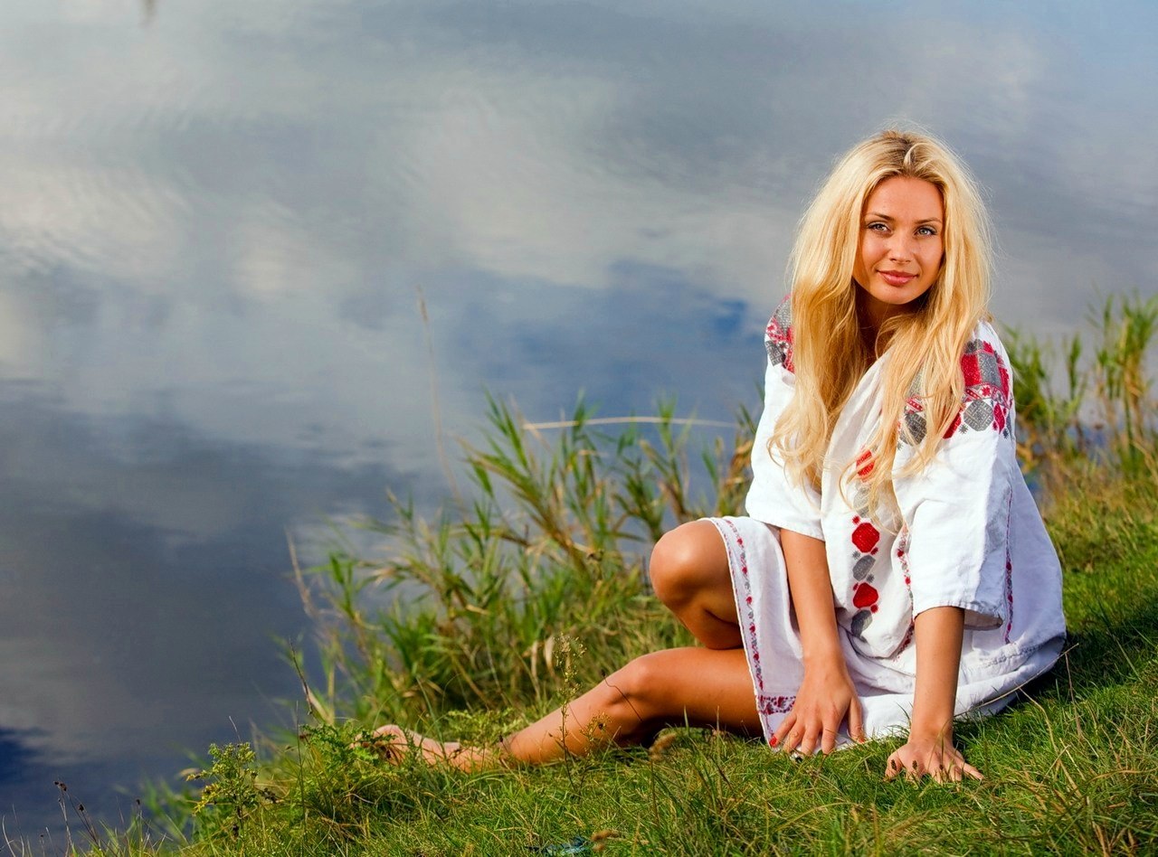 Sexy girl Slavic girls in Bhivandi