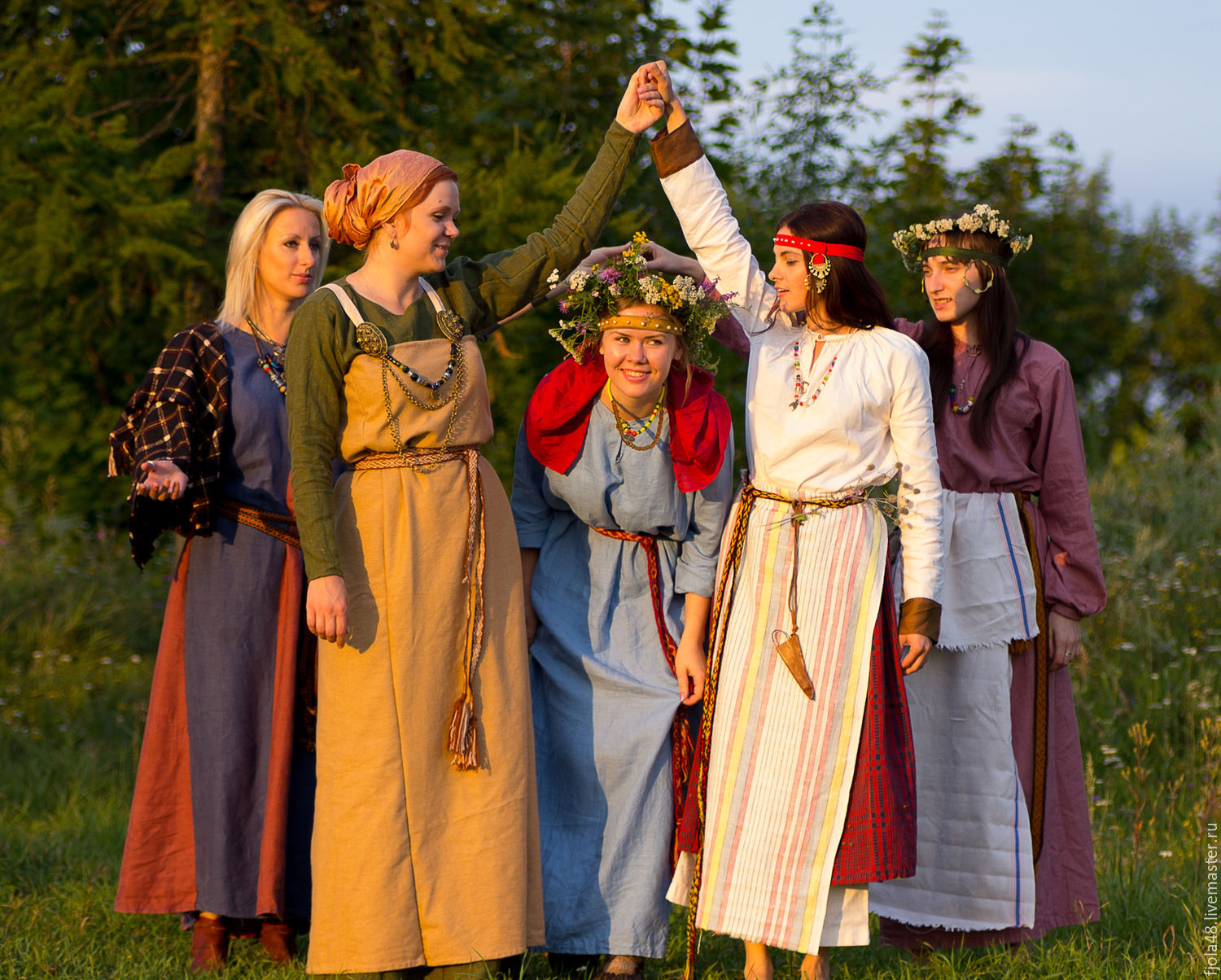 Sexy model Slavic women in Bhivandi