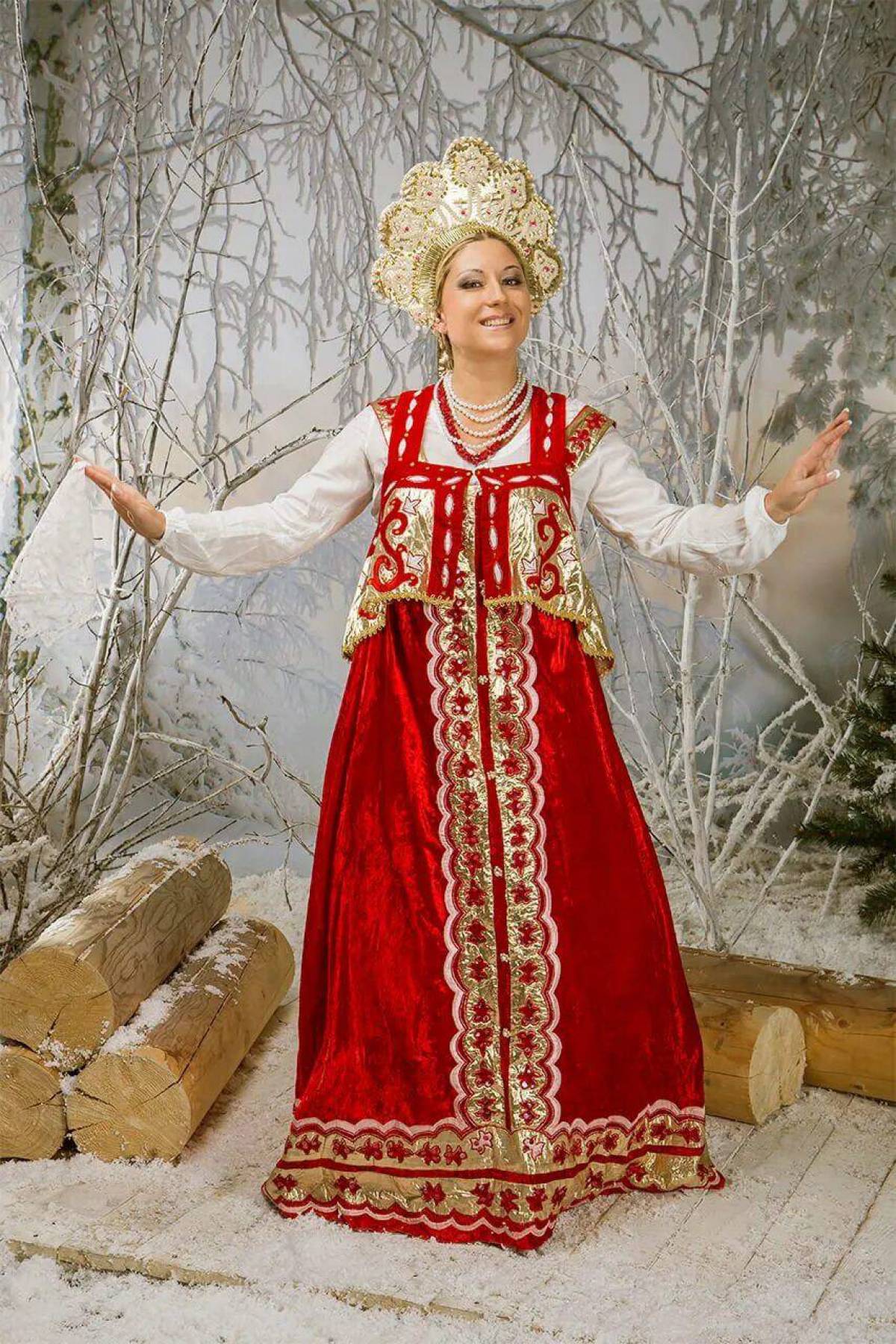 Girls in Slavic costumes in Bhivandi