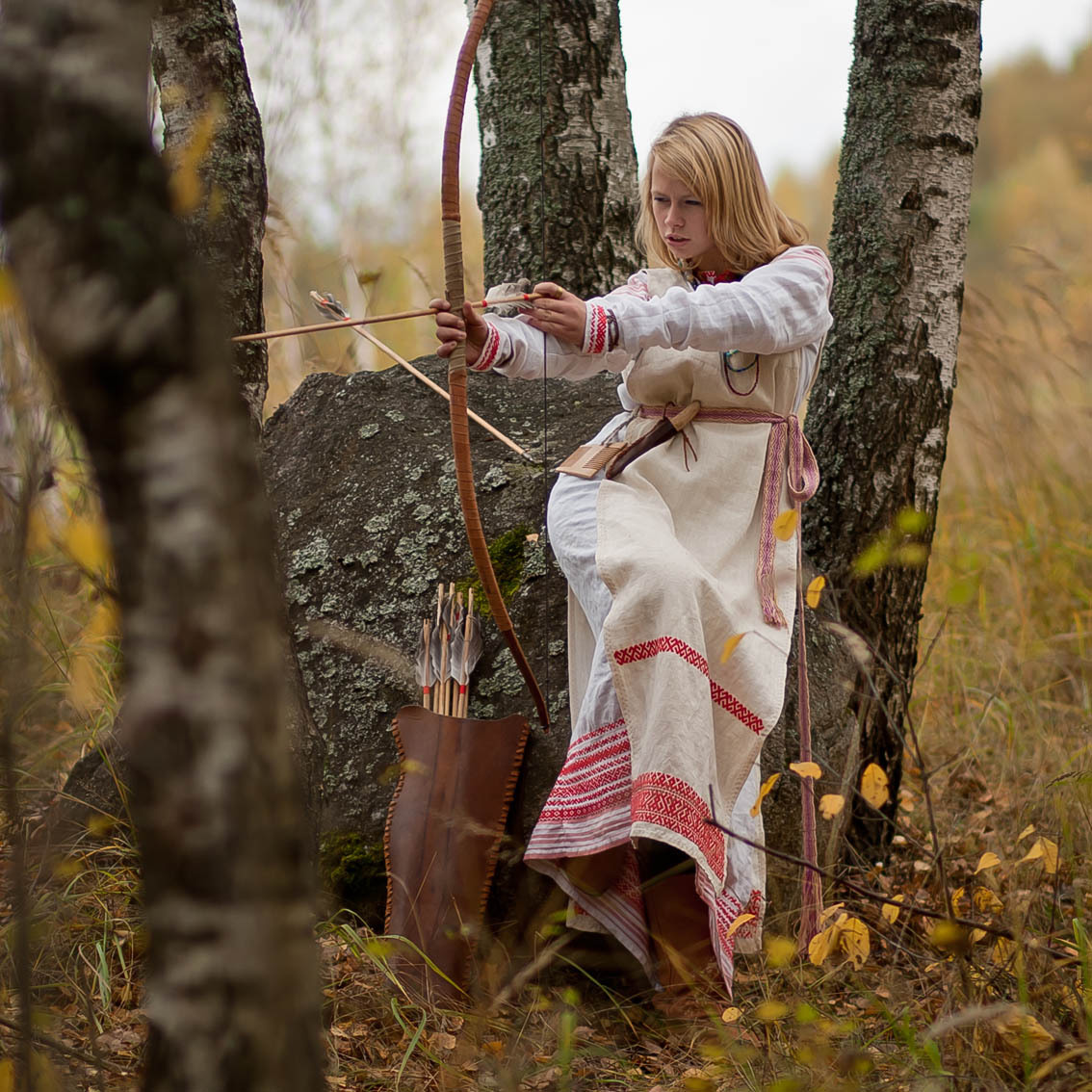 Sexy photo Girls in Slavic costumes in Bhivandi